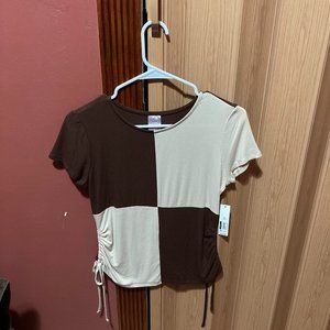 No boundaries medium woman's shirt with tags